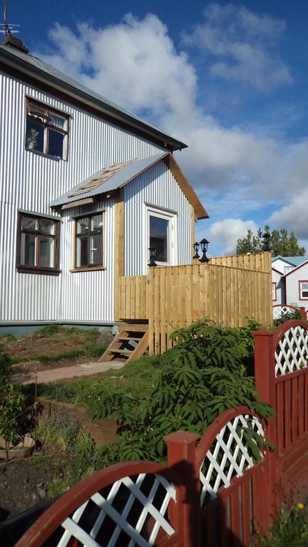 Edda'S Farmhouse In Town Bed & Breakfast Hafnarfjordur Exterior photo
